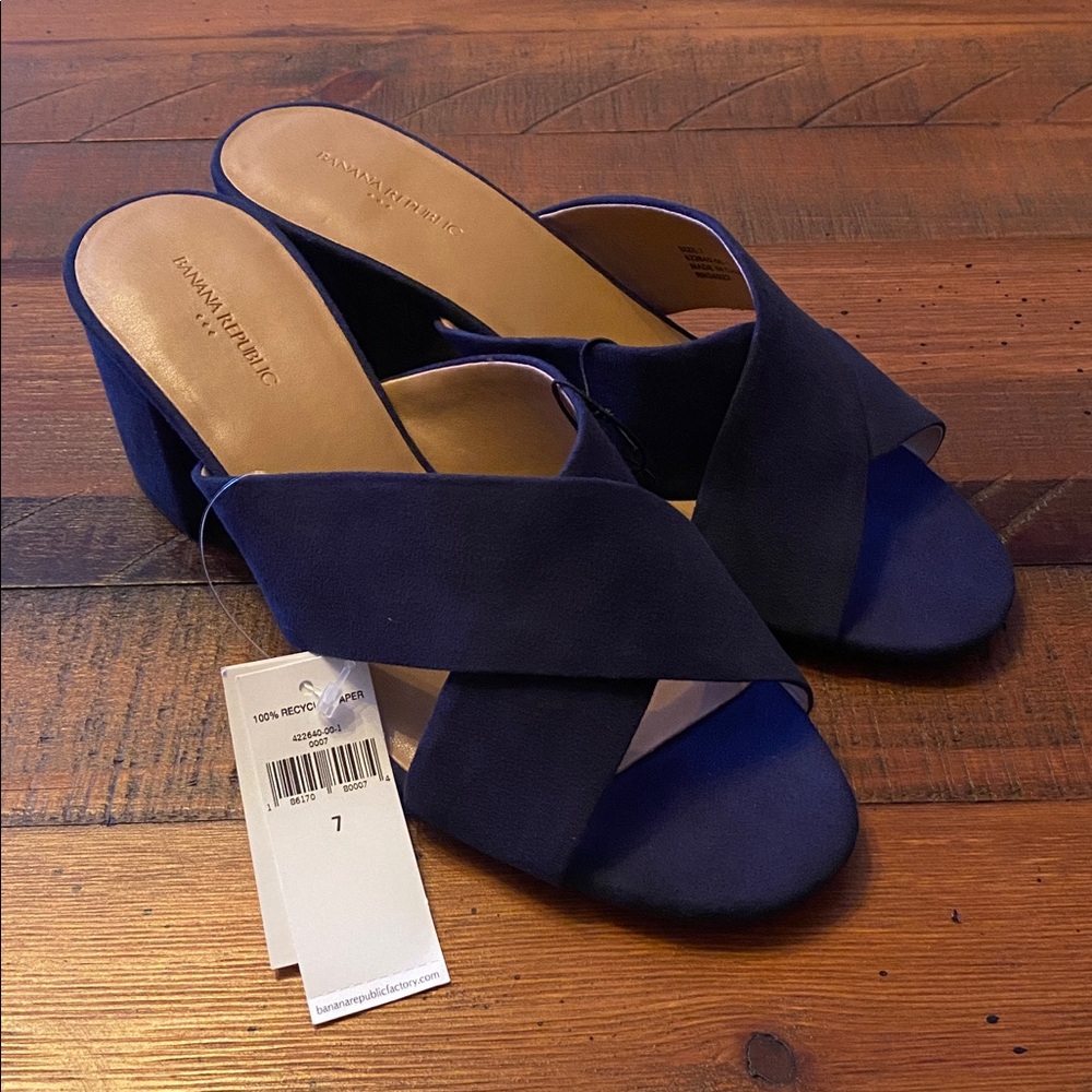 Banana Republic Women's Navy Criss Cross Mules size 7
